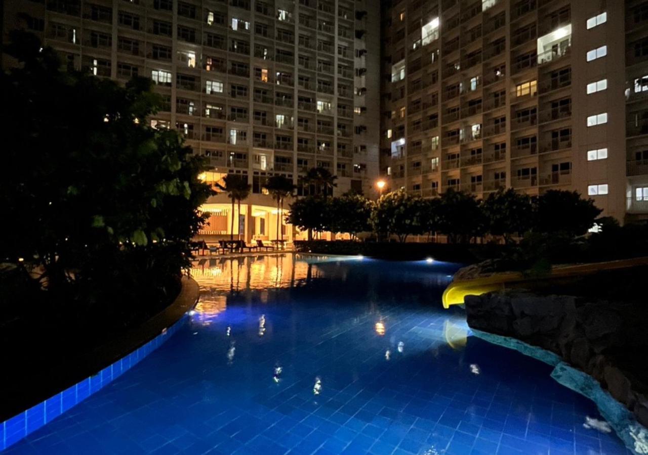 Victoria Suite At Shore Residences Pasay Exterior foto
